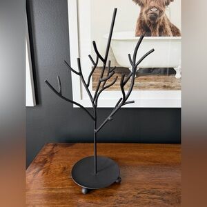 Black Metal Branch Jewelry Tree Stand